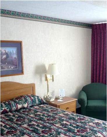 Fairborn Hotel And Inn Room photo