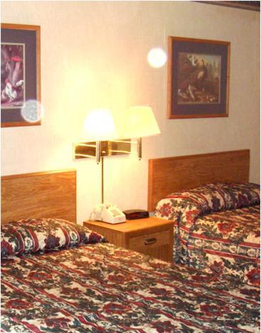 Fairborn Hotel And Inn Room photo